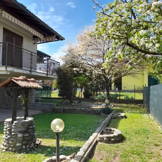 Il Vecchio Kiwi - House With Private Garden Vila Oleggio Castello Exterior foto